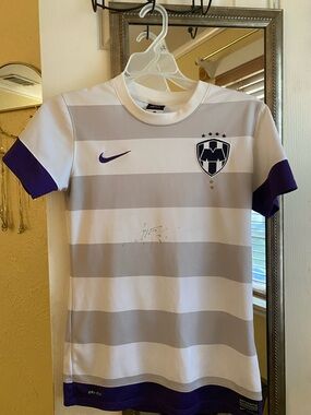 Nike women’s Monterrey White & Gray Striped Soccer Jersey